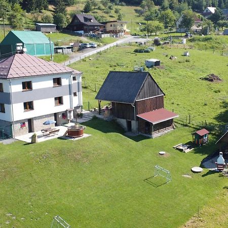 Apartman U Trojmezi モスティ・ウ・ヤブルンコヴァ エクステリア 写真